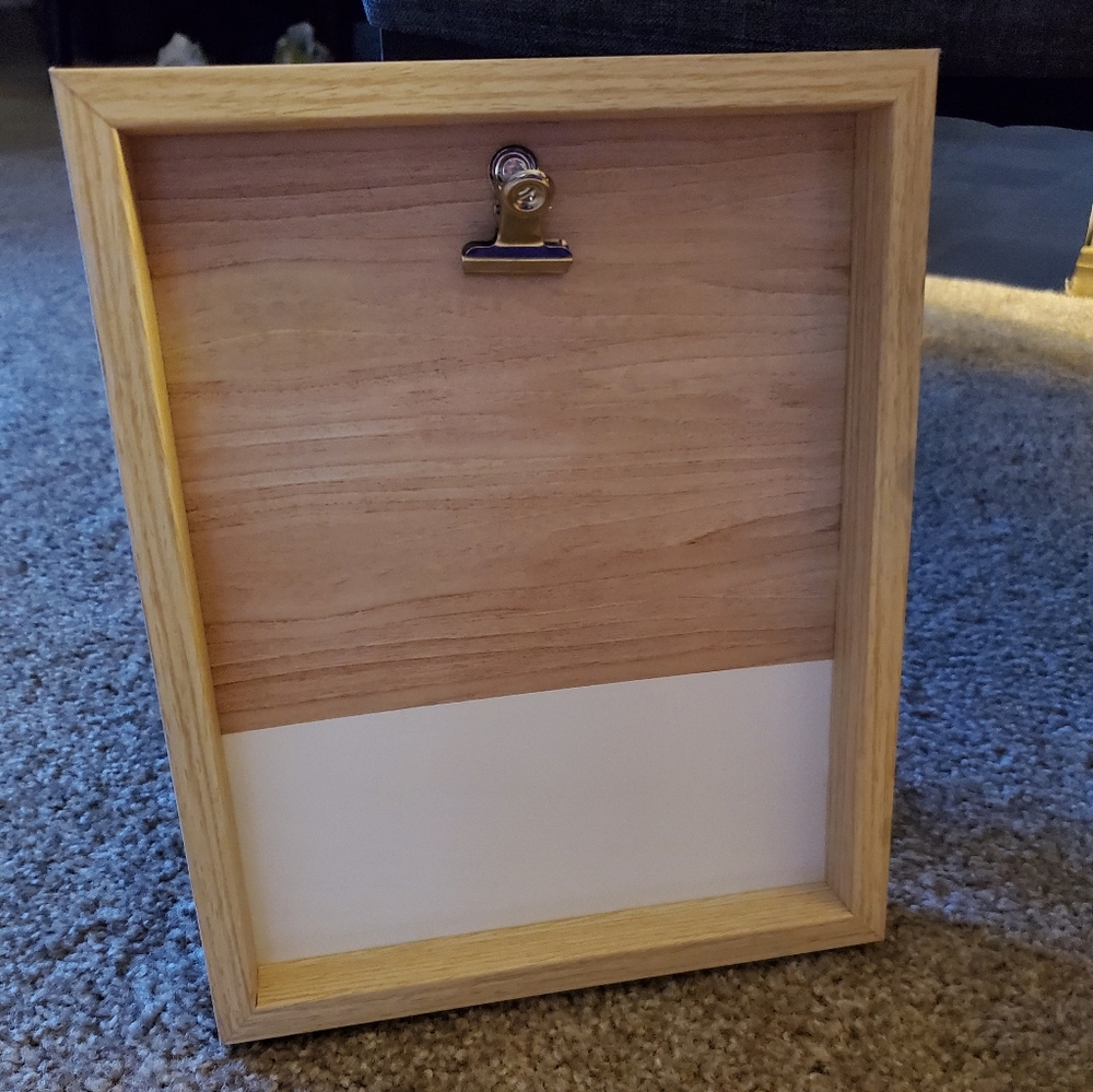 Photo Frame with Clip